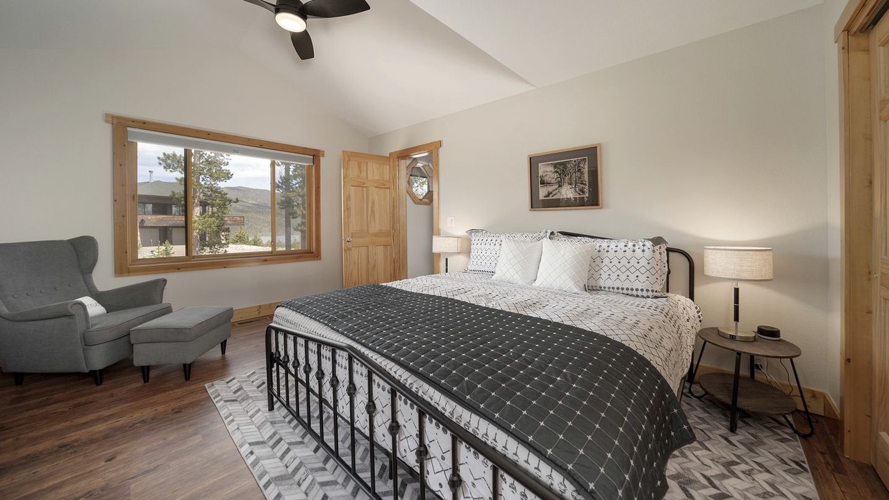 Photo of Bedroom in Grand Lake