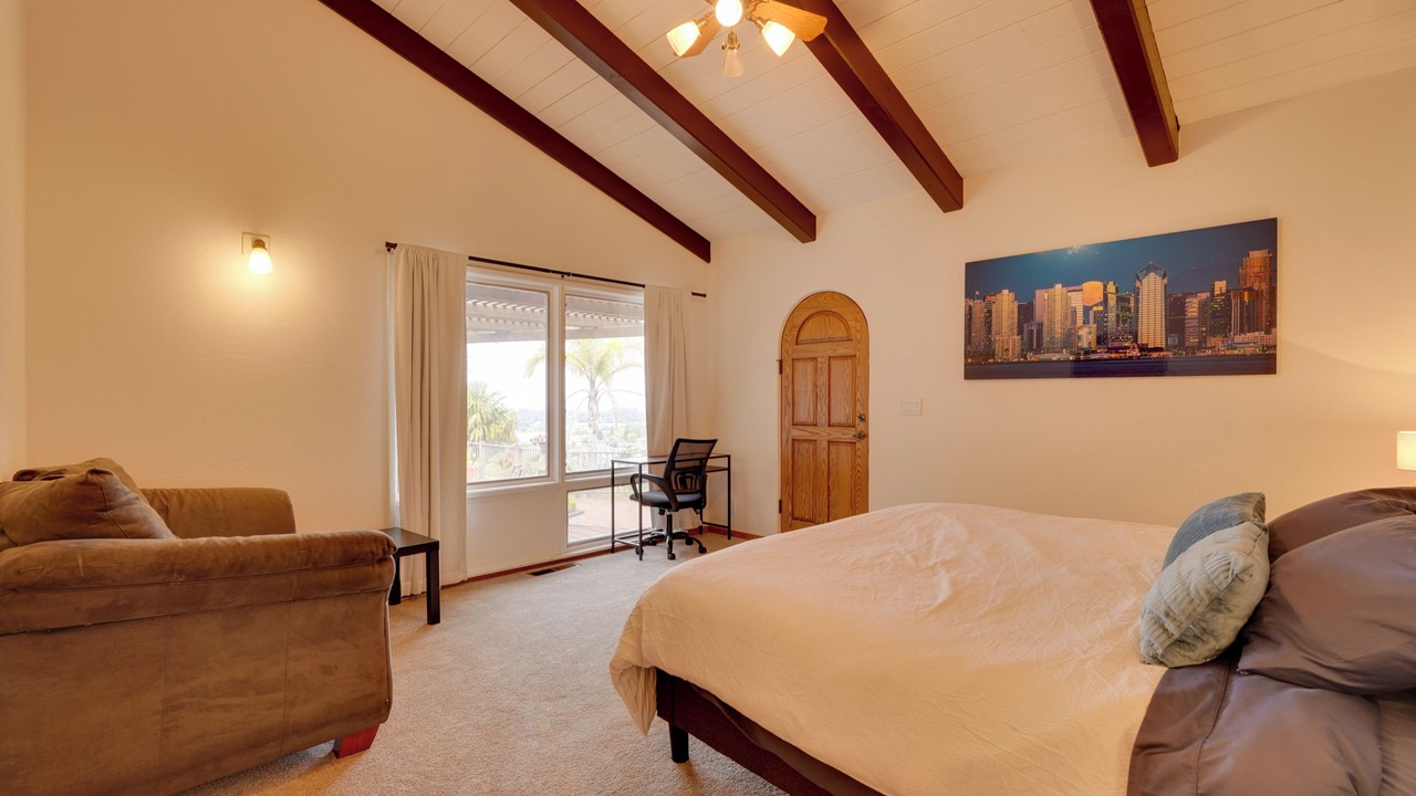 Photo of Bedroom in Live Oak