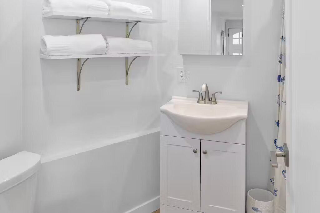Photo of Bathroom in Ventura