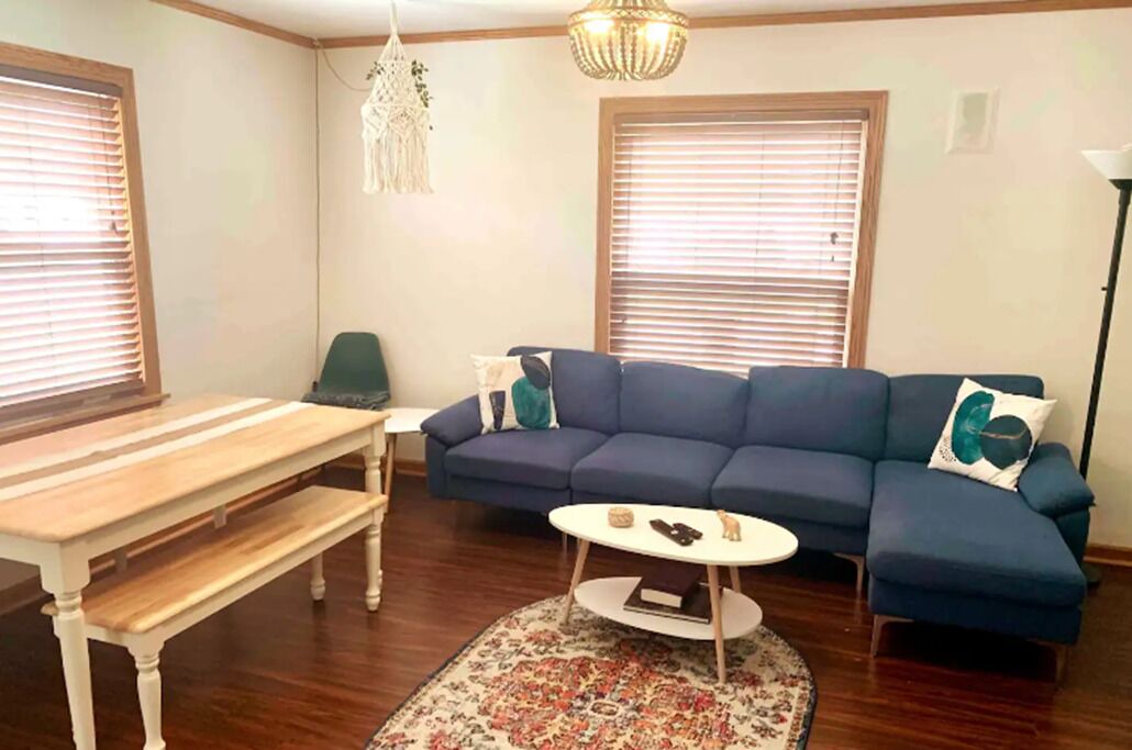 Photo of Livingroom in Cuyahoga Falls
