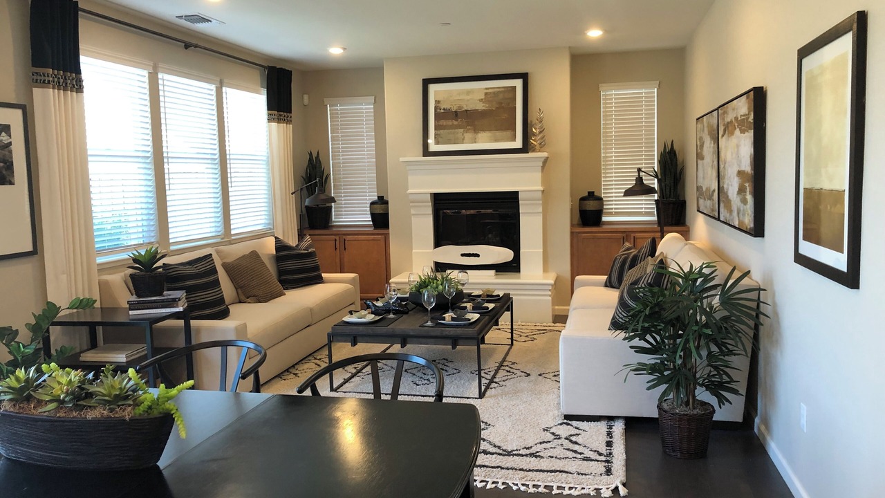 Photo of Livingroom in Salinas