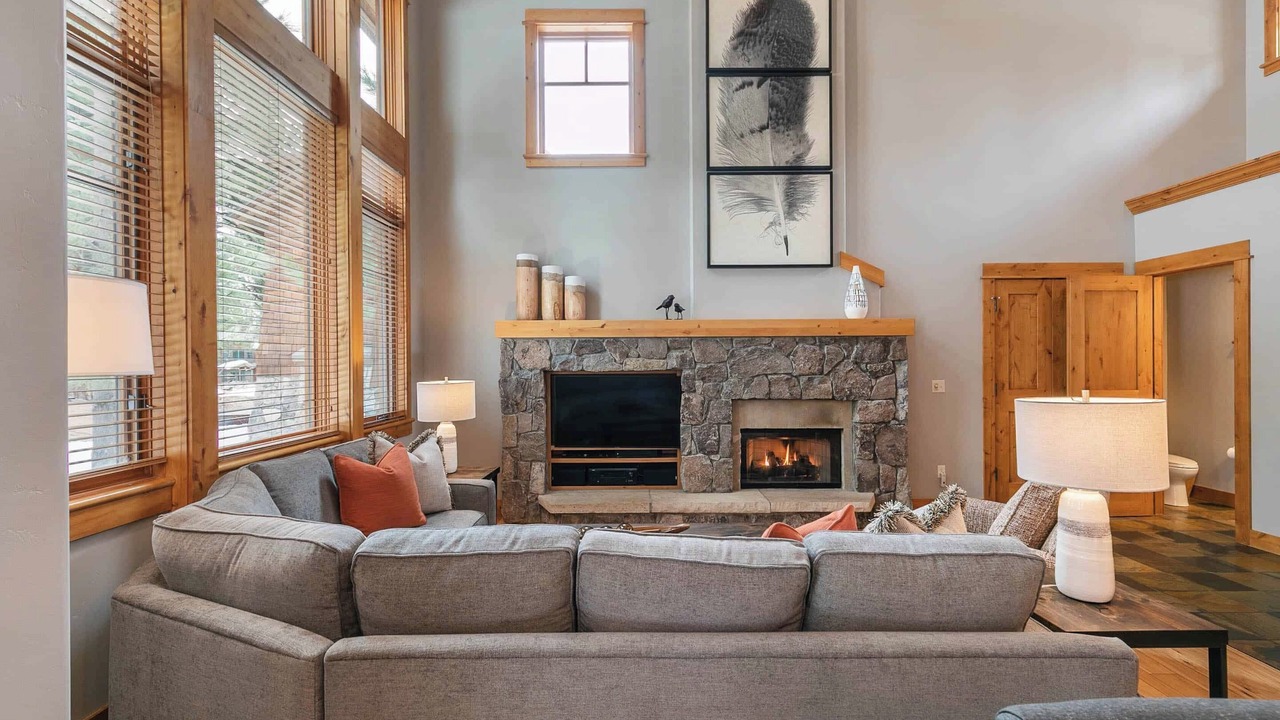 Photo of Livingroom in Truckee