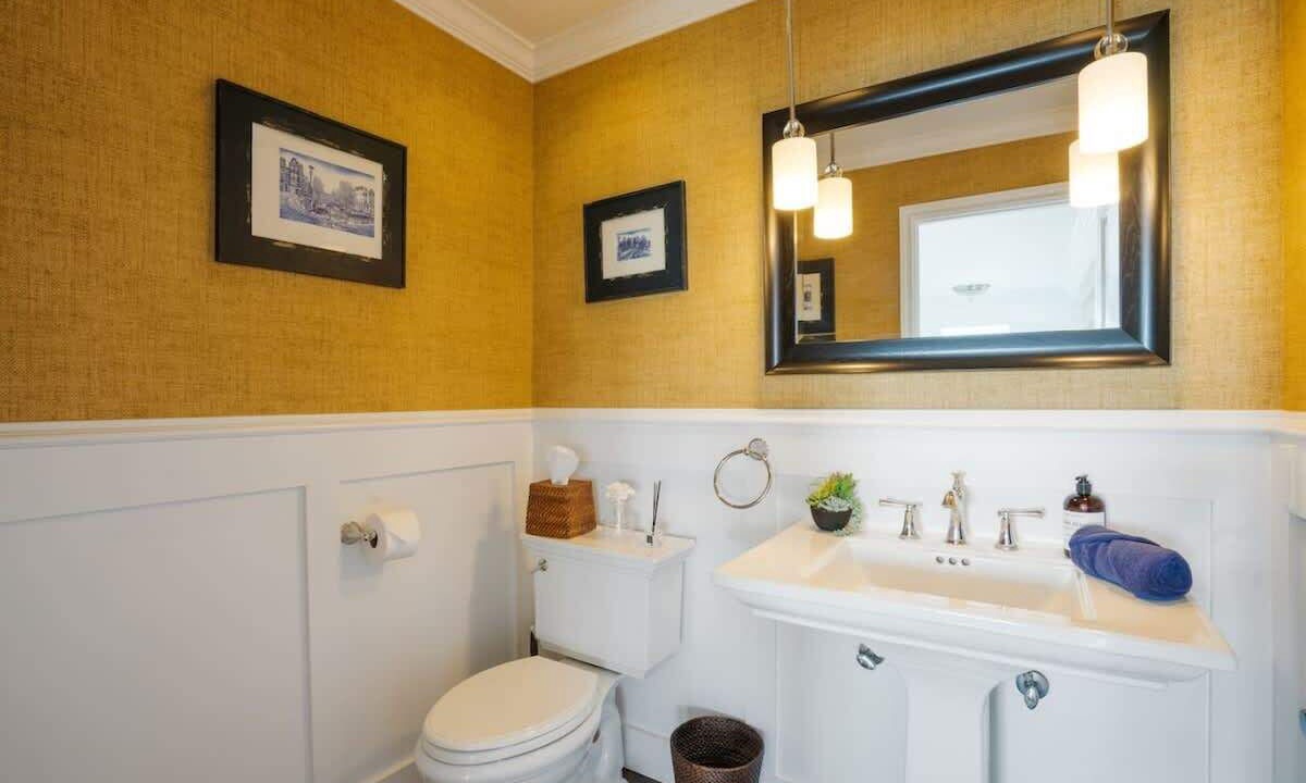 Photo of Bathroom in The Strand