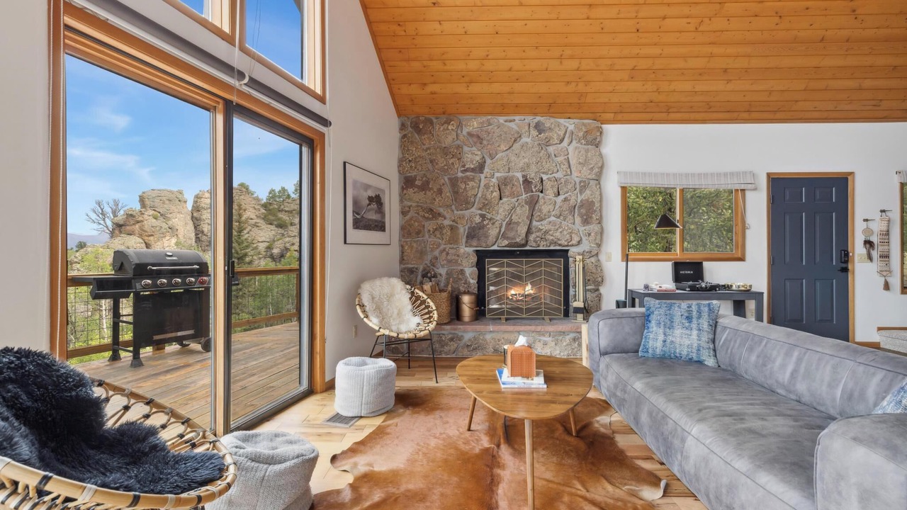 Photo of Livingroom in Stagetop