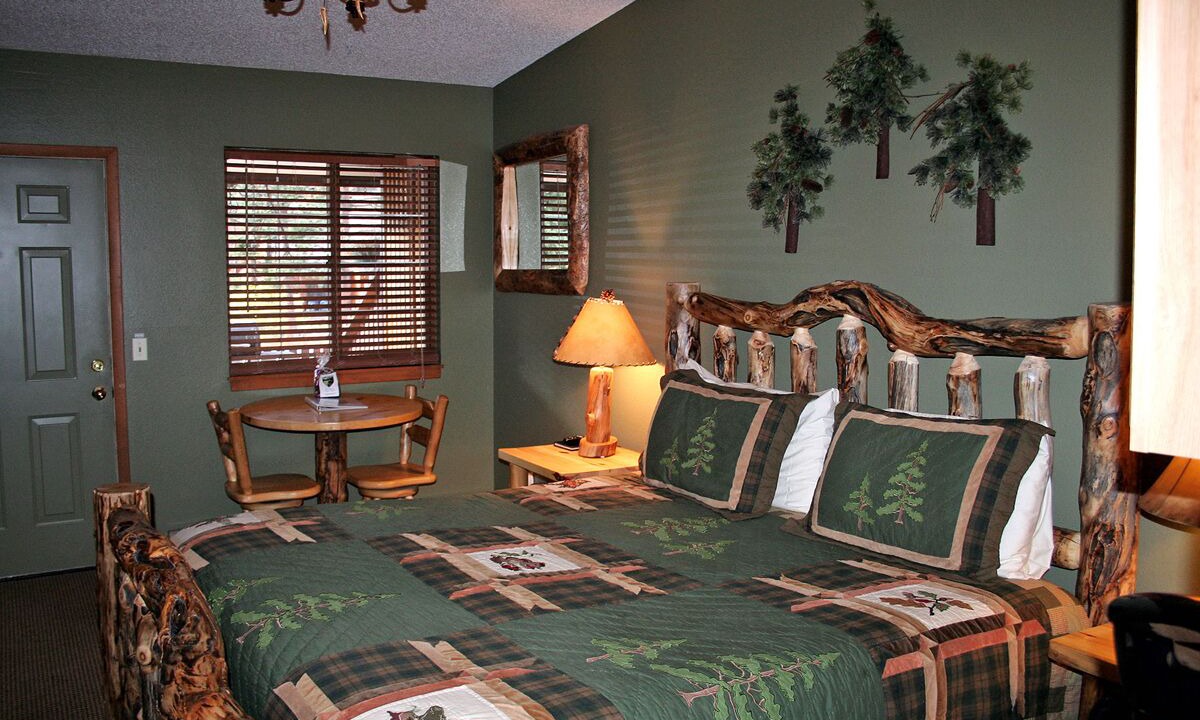 Photo of Livingroom in Estes Park