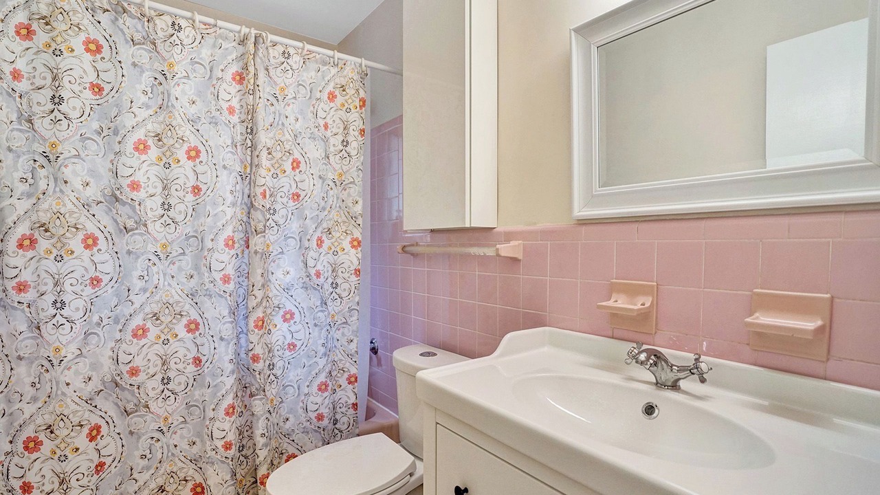 Photo of Bathroom in Coral Ridge Isles