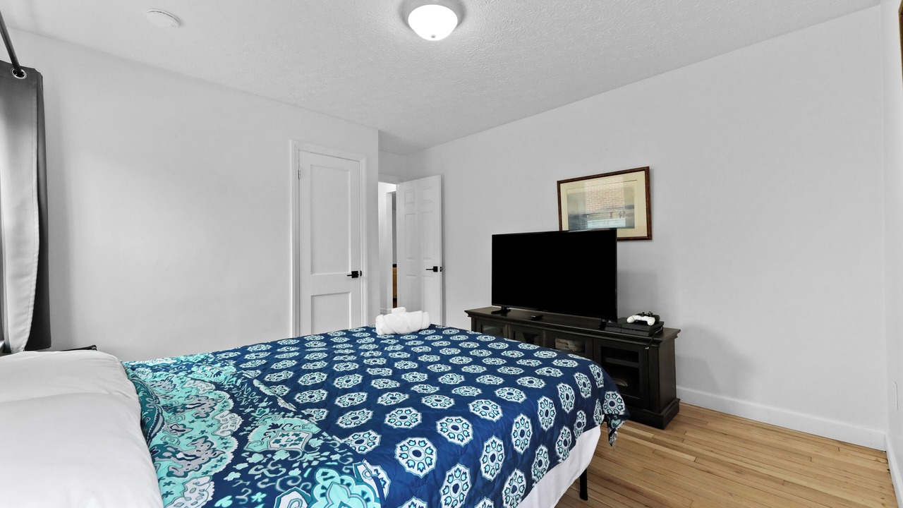 Photo of Bedroom in Akron