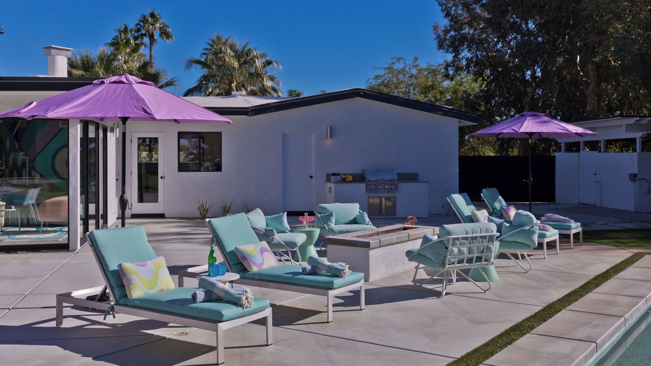 Photo of Patio Balcony in Chino Canyon