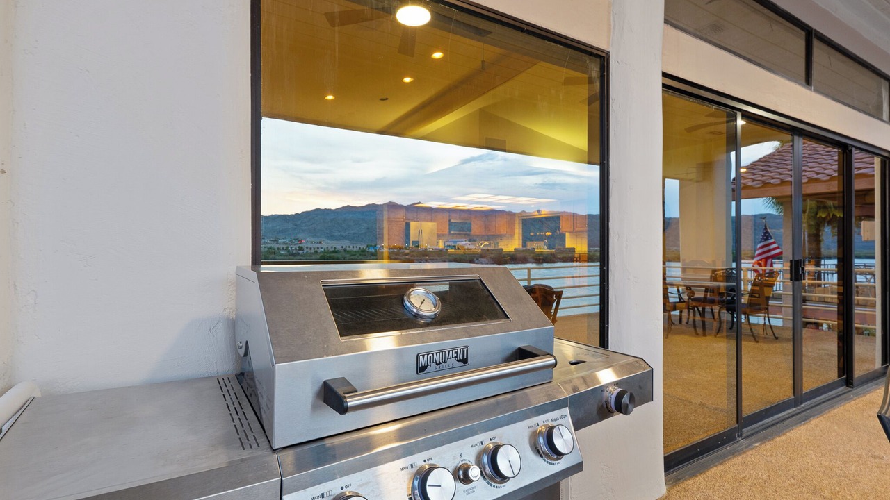Photo of Patio Balcony in Holiday Shores