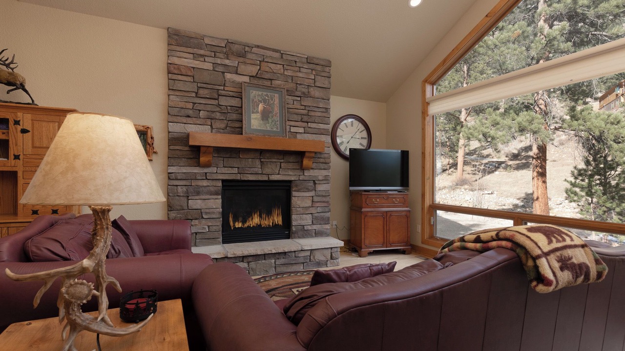 Photo of Livingroom in Estes Park