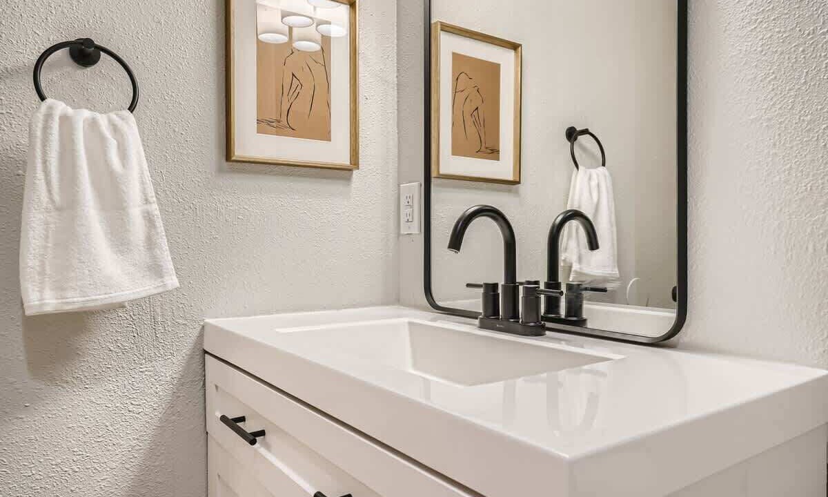 Photo of Bathroom in Speer