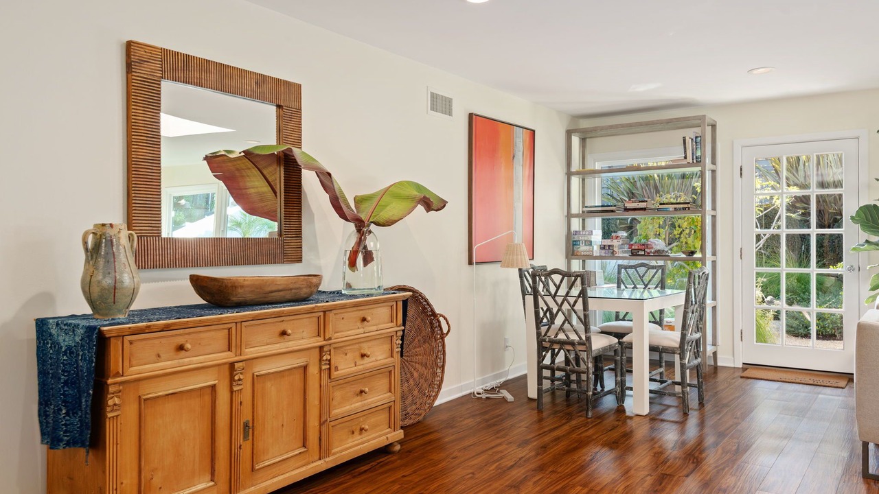 Photo of Livingroom in The Mesa