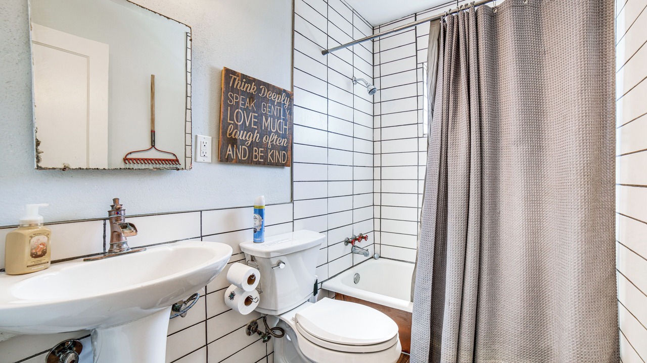 Photo of Bathroom in Lyon County