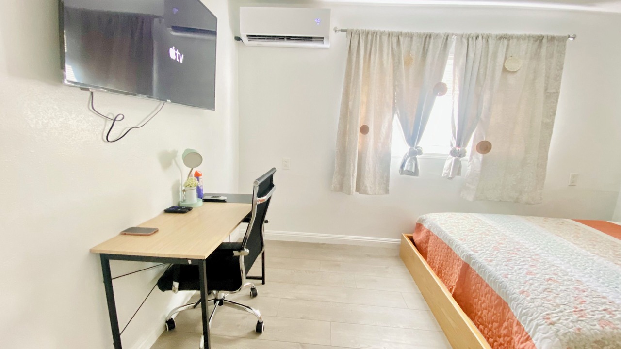 Photo of Bedroom in South San Gabriel