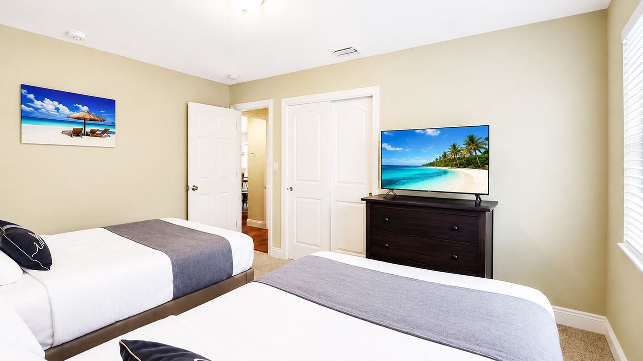 Photo of Bedroom in South Lake