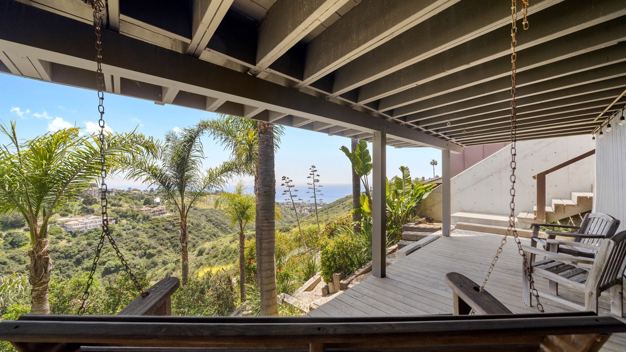 Photo of Patio Balcony in Mystic Hills