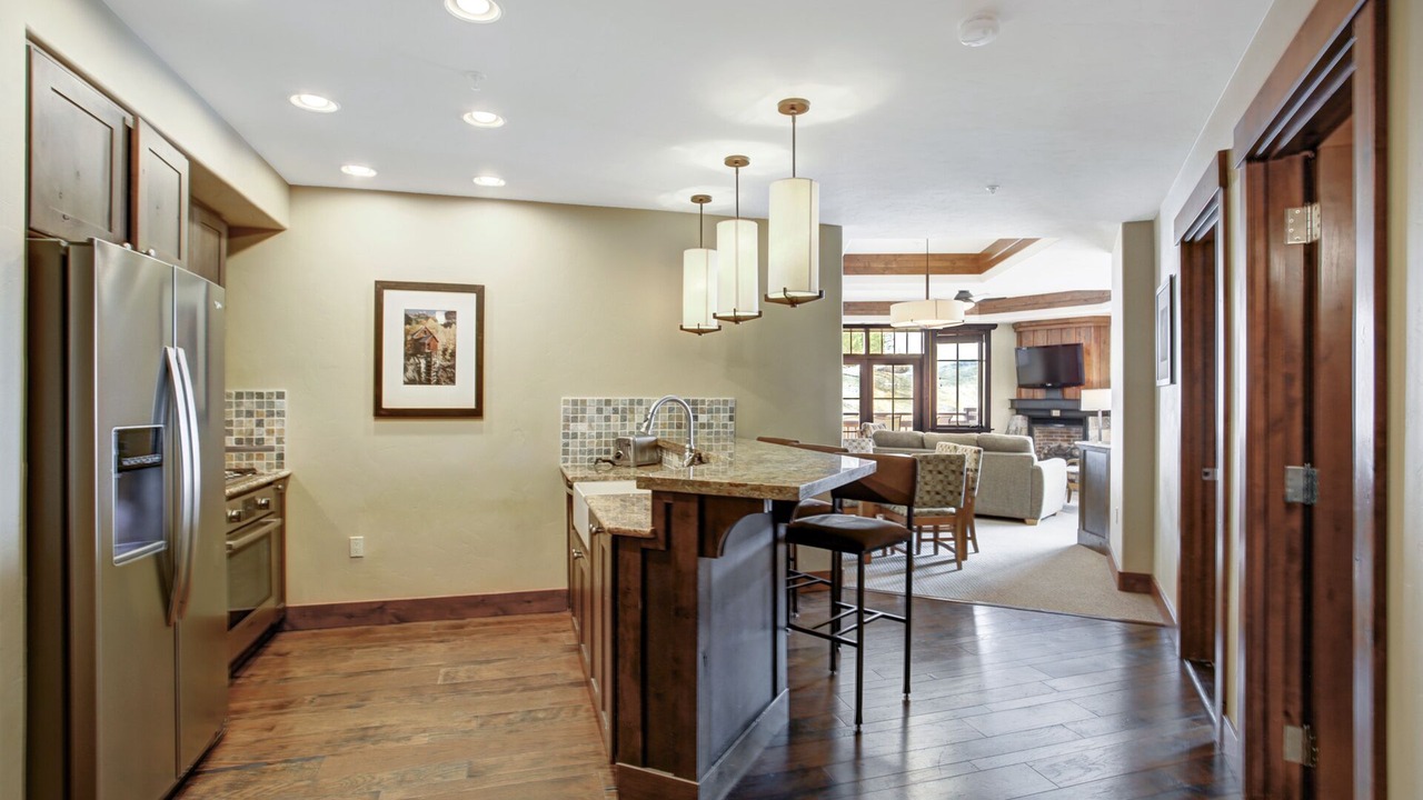 Photo of Kitchen in Peak 8