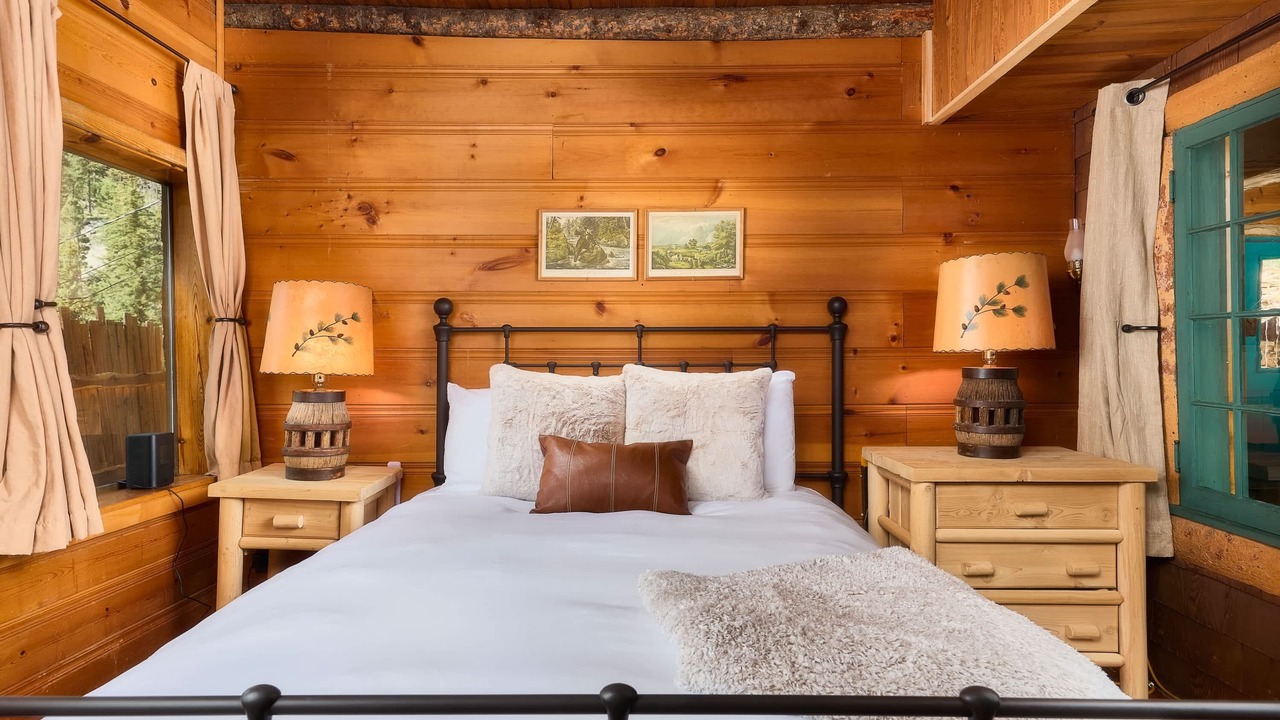 Photo of Bedroom in Cascade