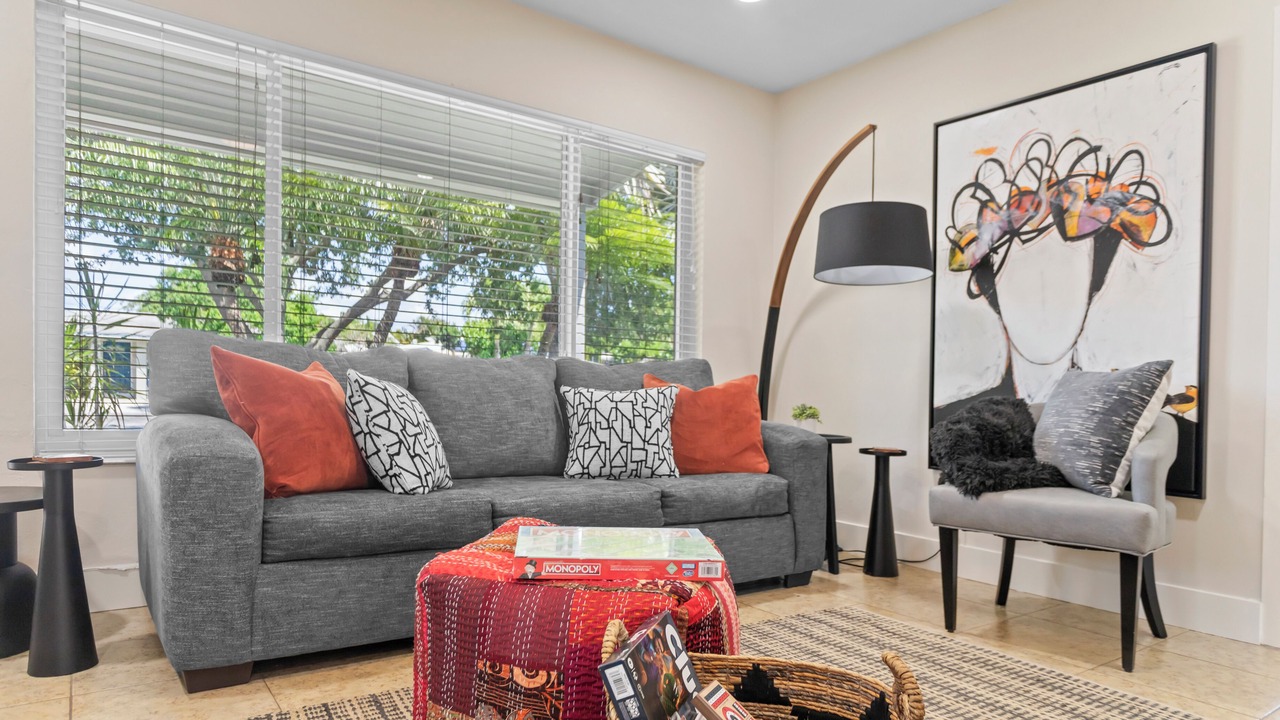 Photo of Livingroom in North Andrews Gardens