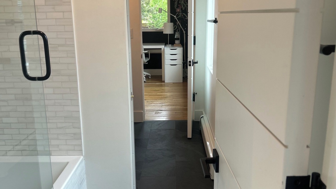 Photo of Bathroom in Green Meadows