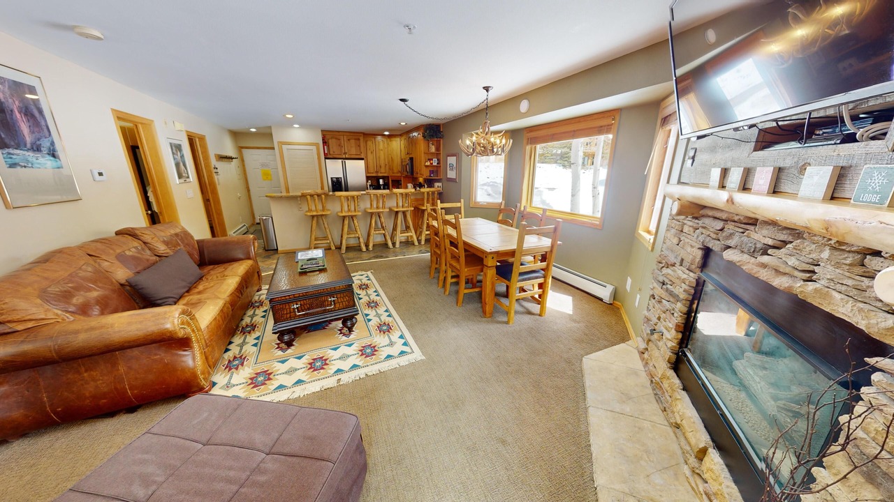 Photo of Livingroom in Mountain House