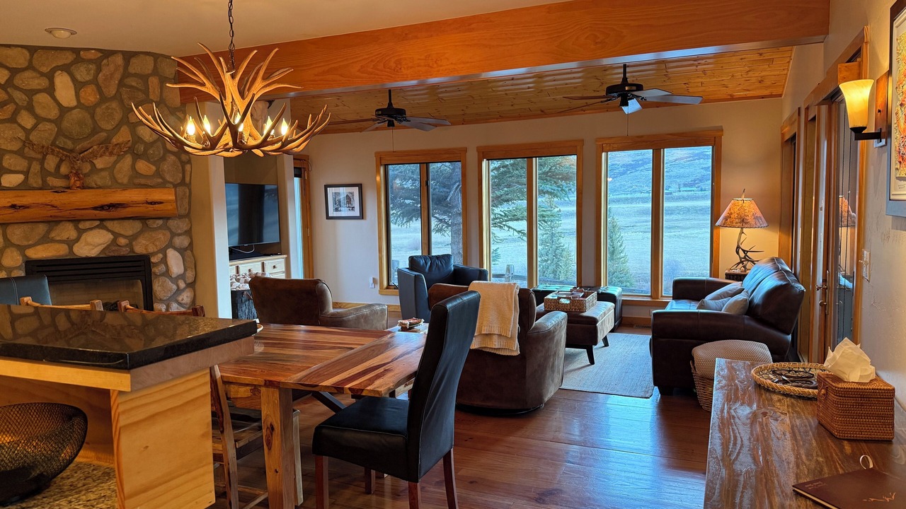 Photo of Bedroom in Crested Butte South