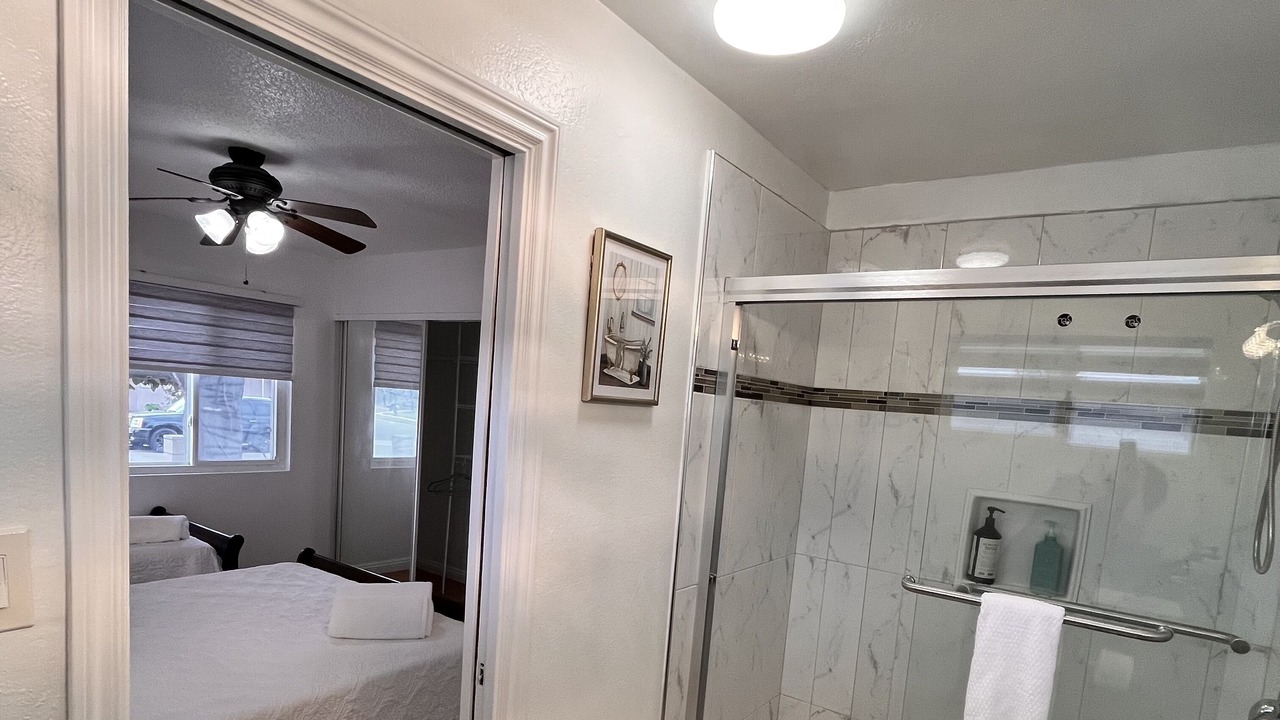 Photo of Bathroom in Midway City