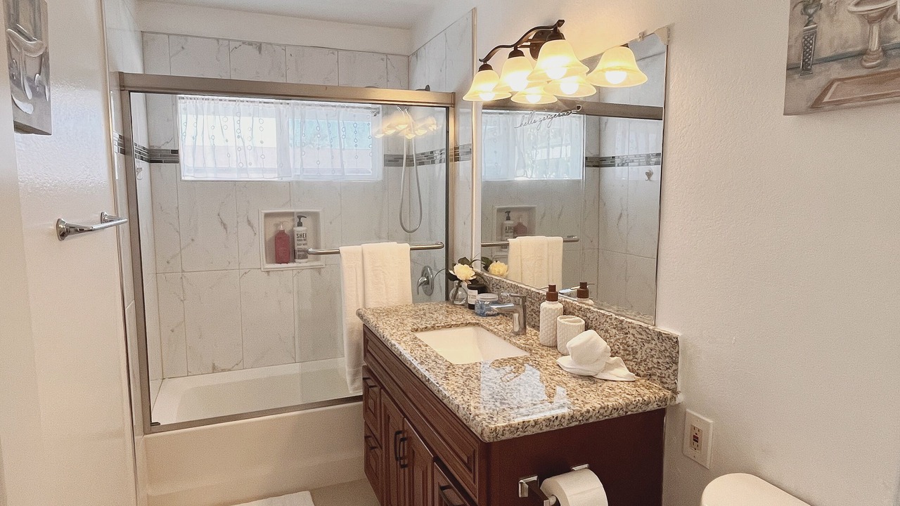 Photo of Bathroom in Midway City