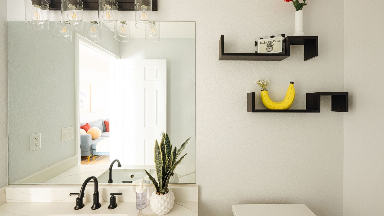 Photo of Bathroom in Barths