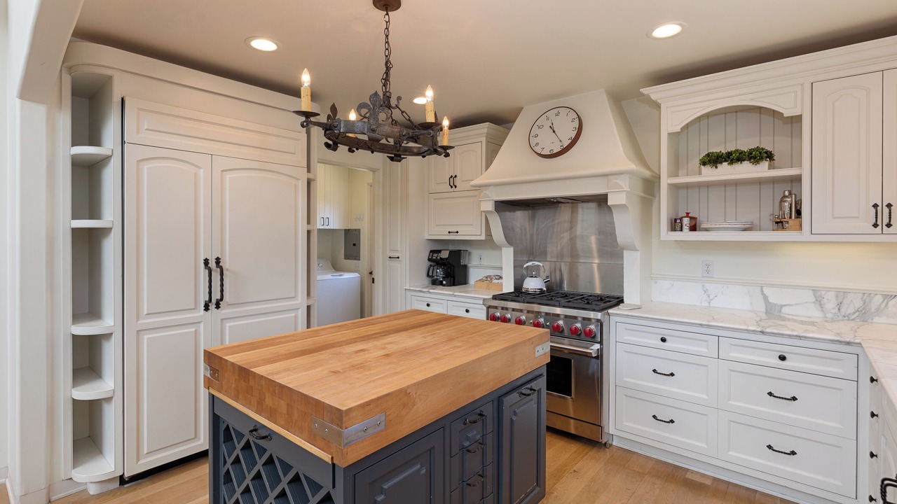 Photo of Kitchen in East Mesa