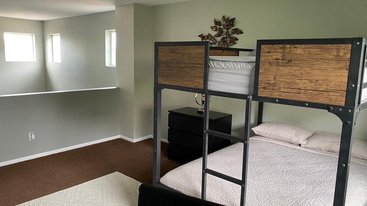 Photo of Bedroom in Aurora