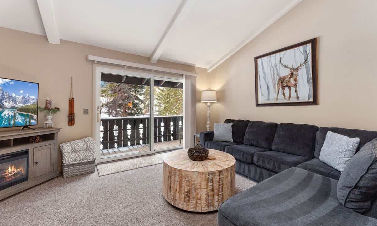 Photo of Livingroom in Estes Park
