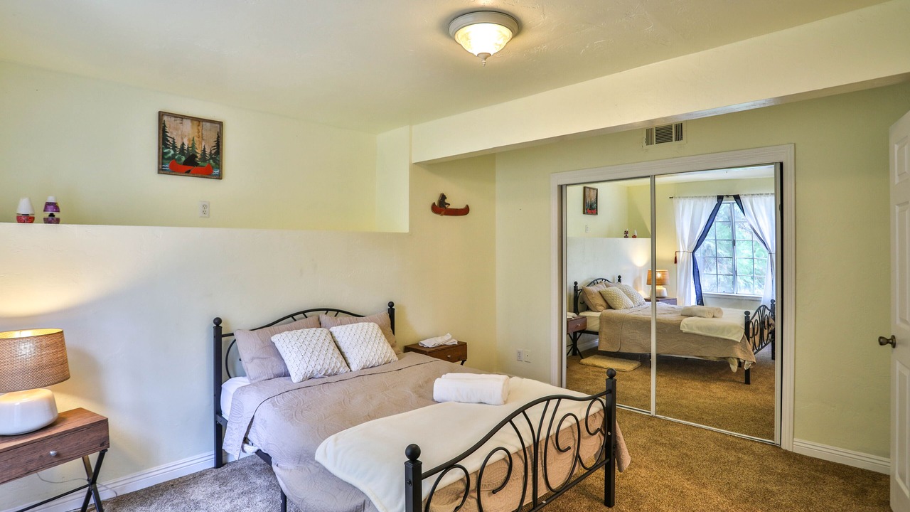 Photo of Bedroom in Cedar Glen