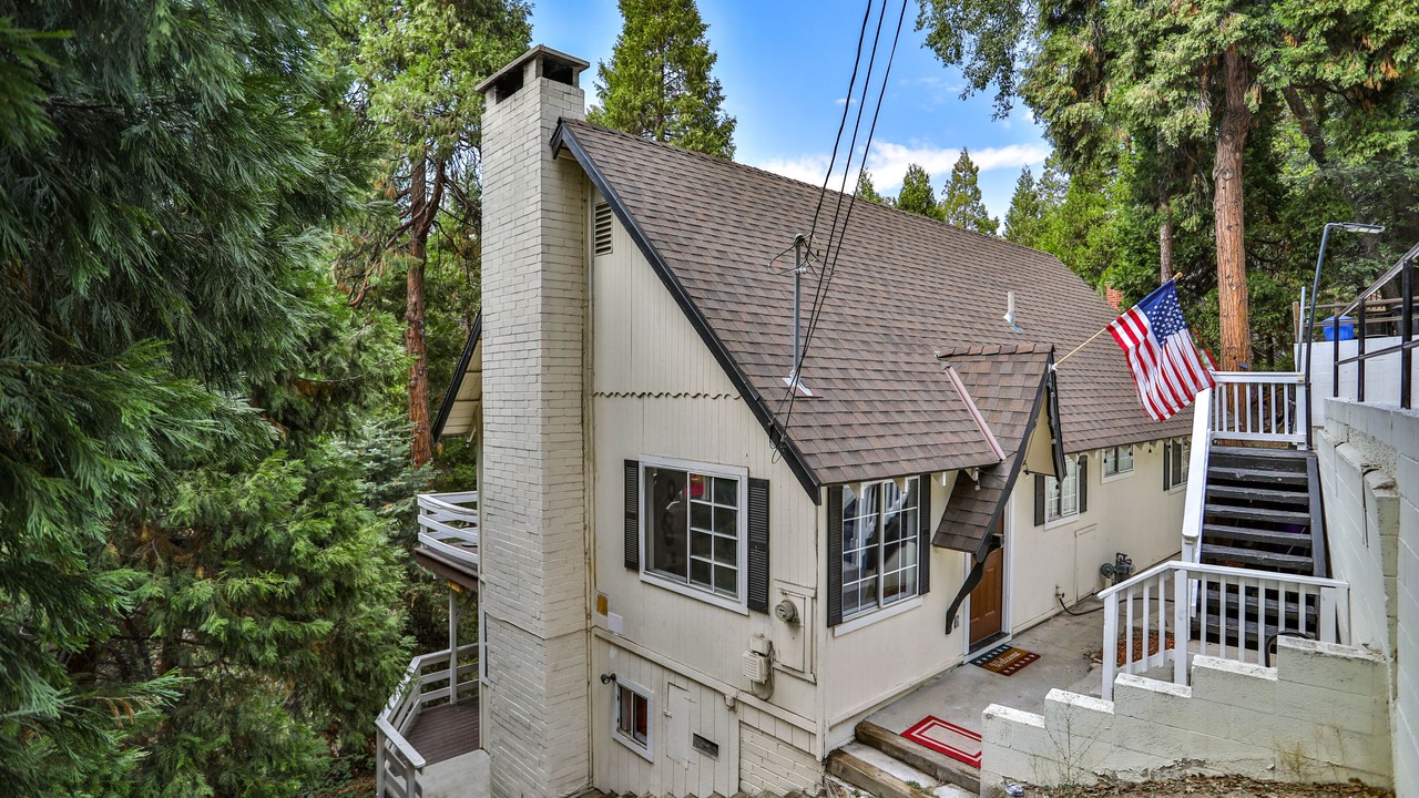 Photo of Outdoor in Cedar Glen