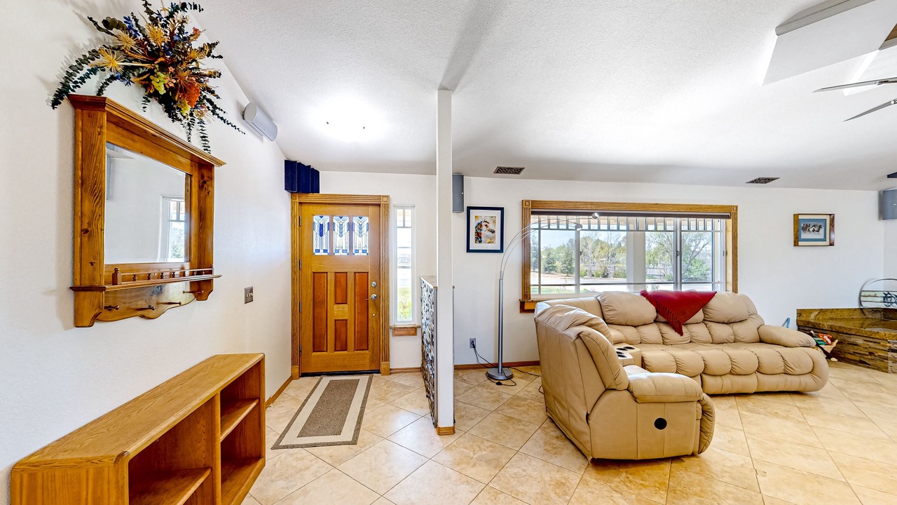 Photo of Livingroom in Paso Robles
