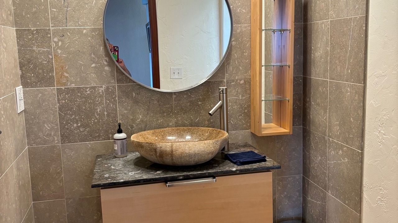 Photo of Bathroom in Emerald Hills