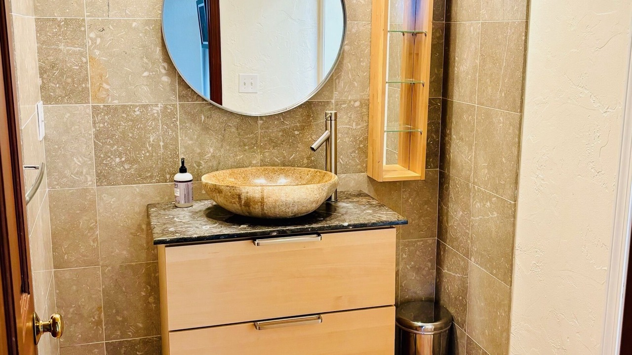 Photo of Bathroom in Emerald Hills
