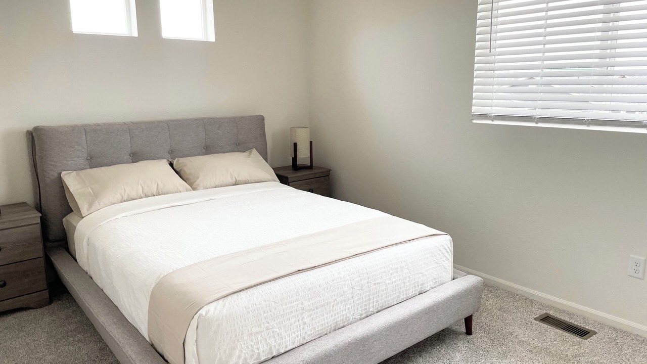 Photo of Bedroom in Aurora