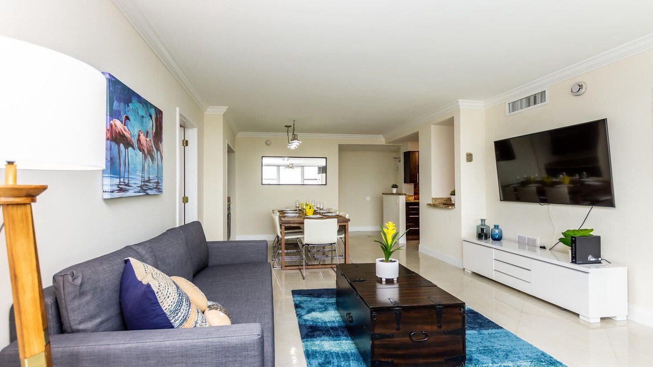 Photo of Livingroom in Galt Mile
