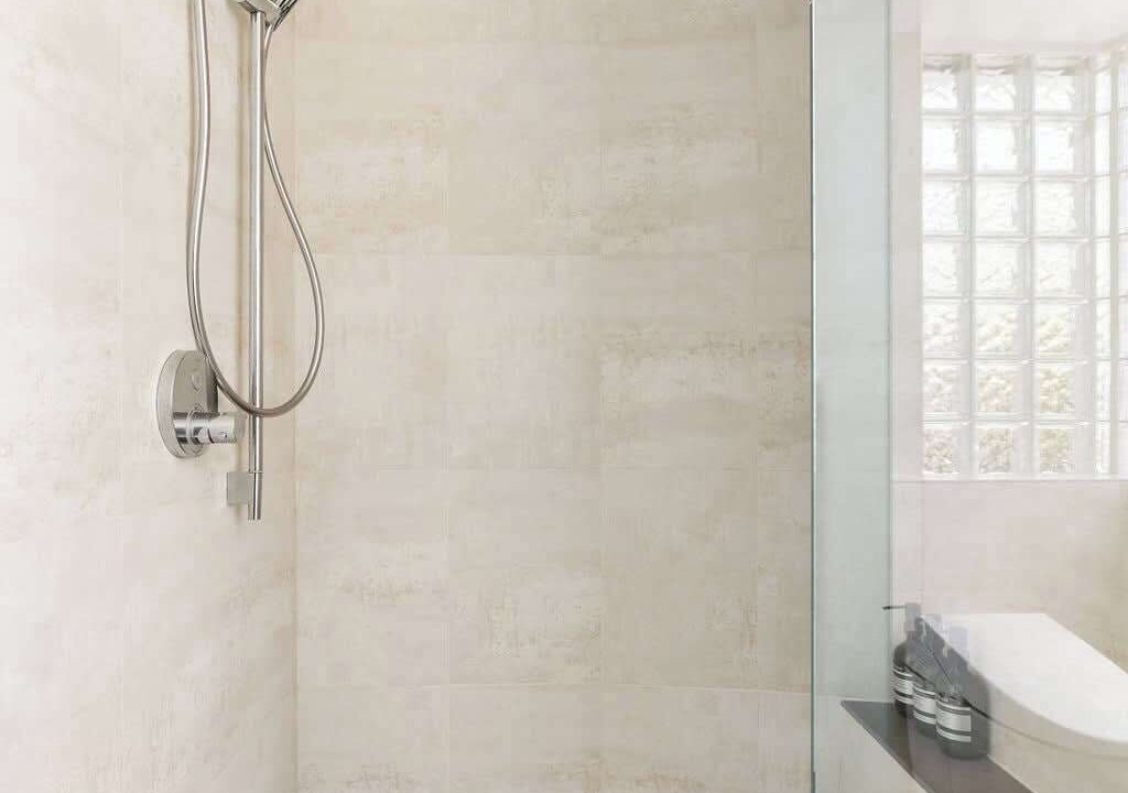 Photo of Bathroom in Gas Lamp Section