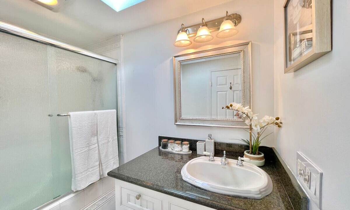 Photo of Bathroom in Riverview West