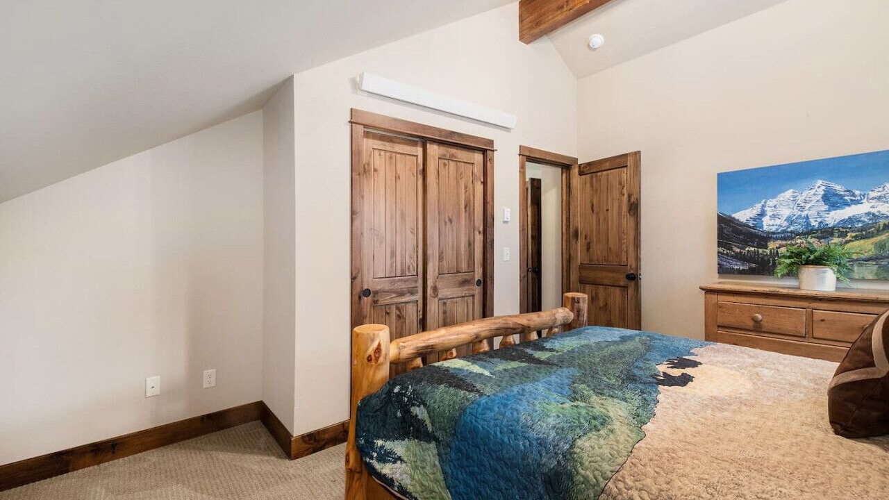 Photo of Bedroom in Estes Park