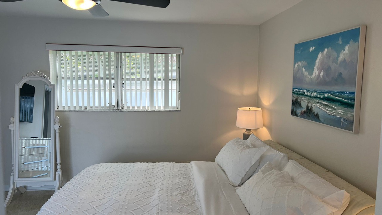 Photo of Bedroom in Imperial Point