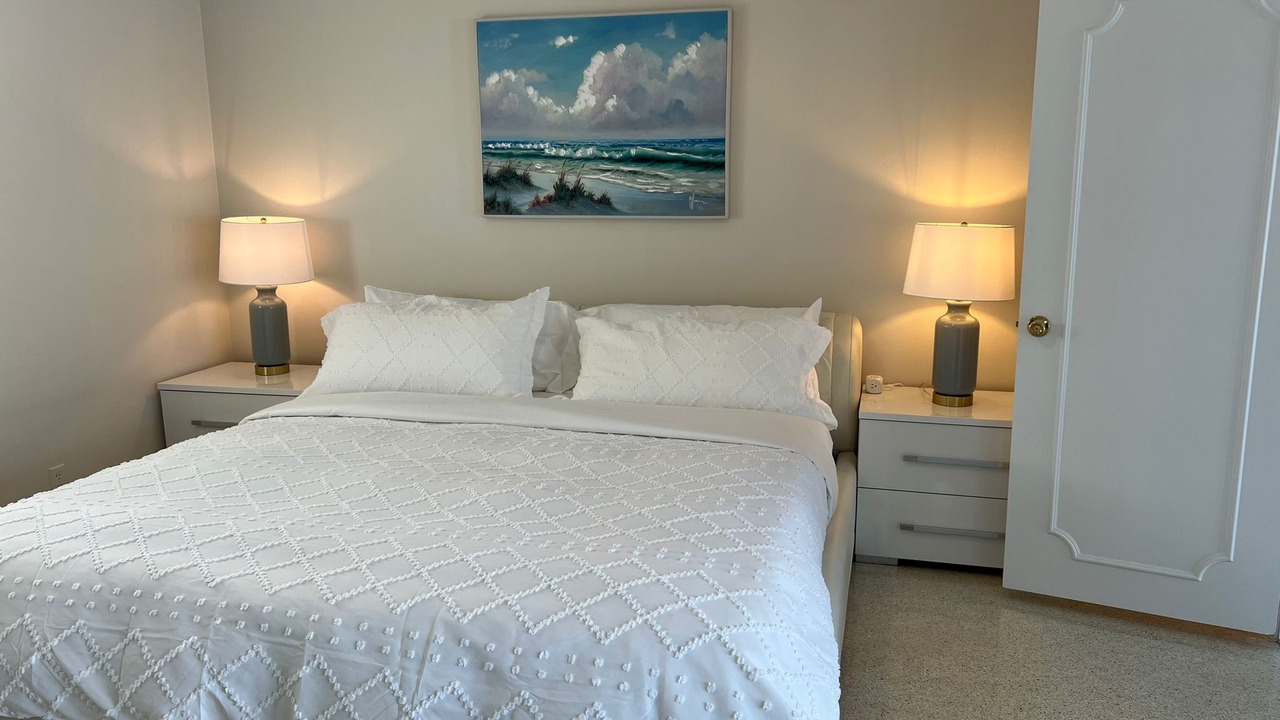 Photo of Bedroom in Imperial Point