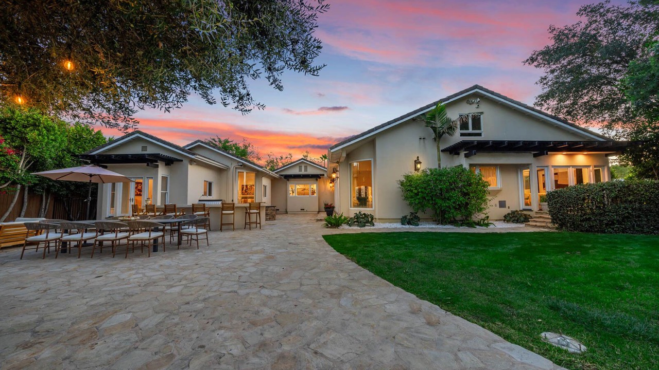 Photo of Outdoor in Tarzana
