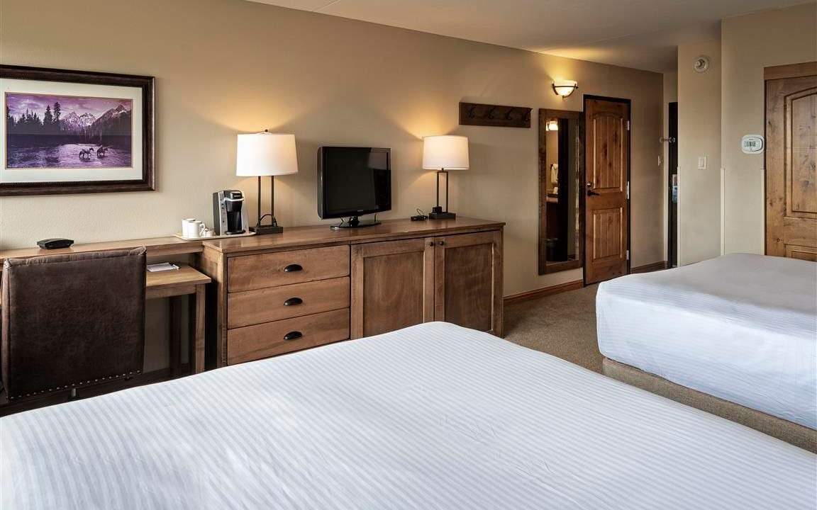 Photo of Bedroom in Peak 9