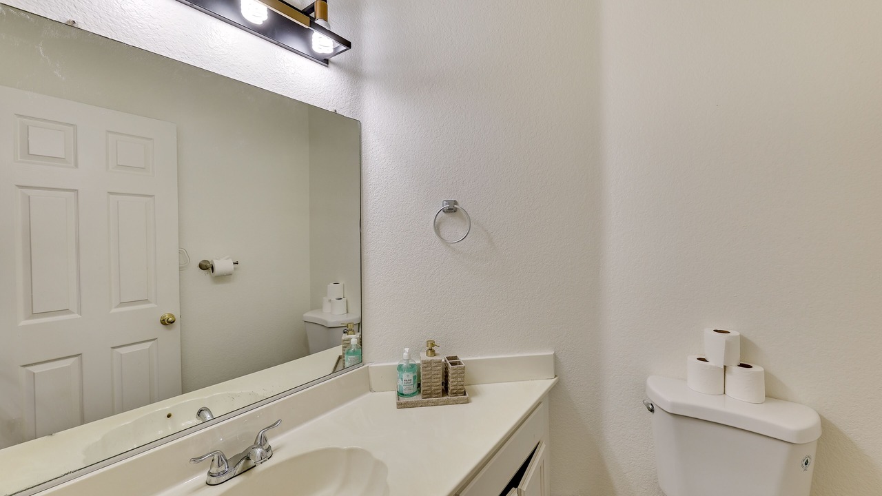 Photo of Bathroom in Lake Elsinore