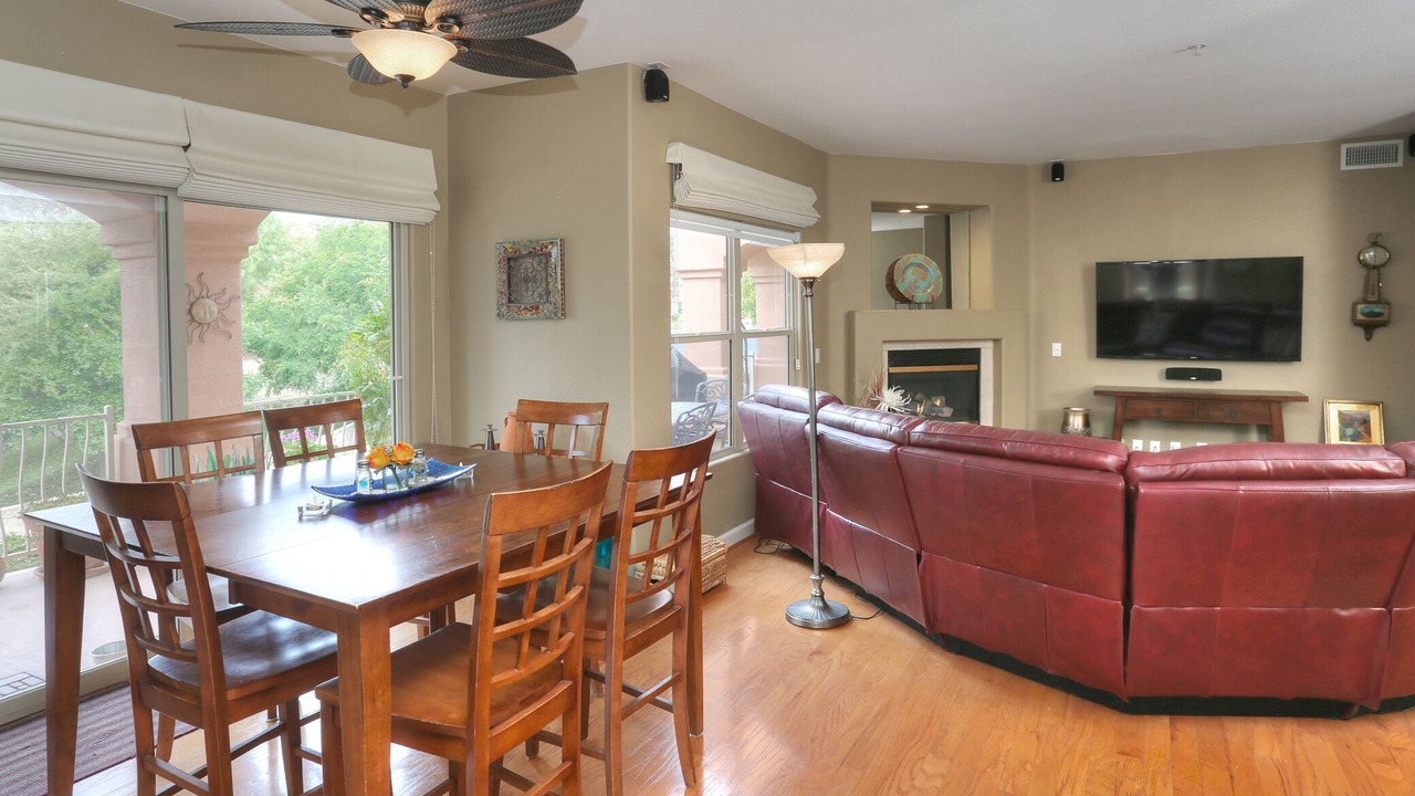 Photo of Livingroom in Santa Barbara