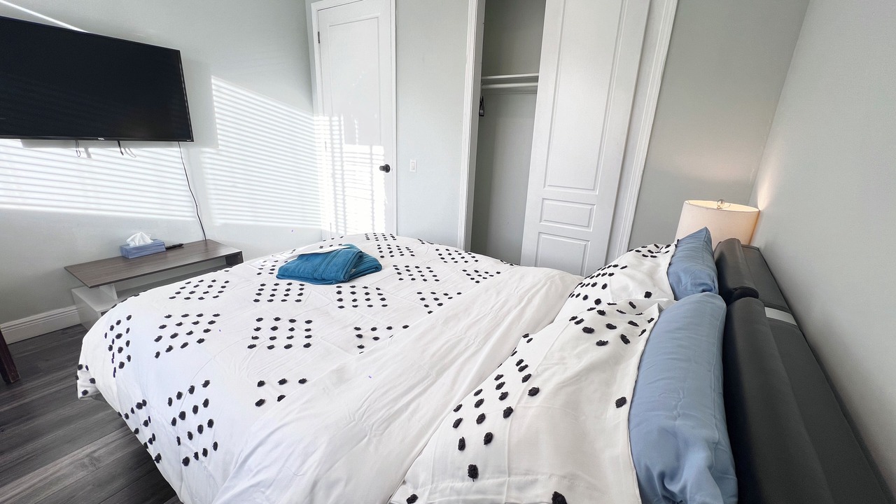 Photo of Bedroom in Baldwin Park