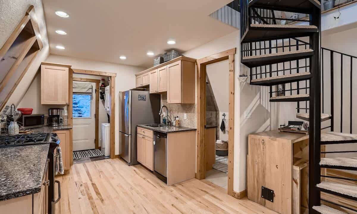 Photo of Bedroom in Shadow Mountain